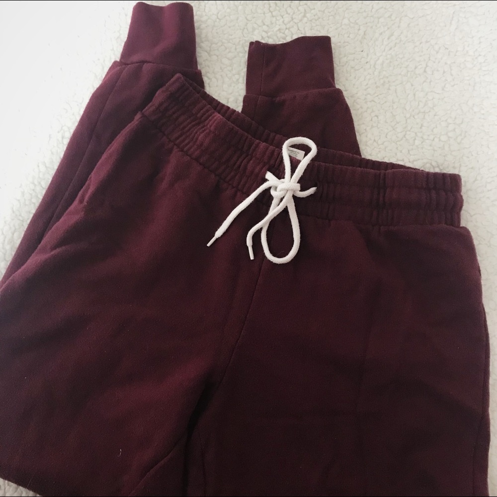 MAROON JOGGERS